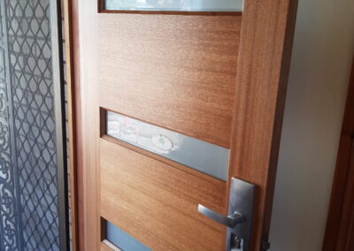 20190326 House door - exterior painting